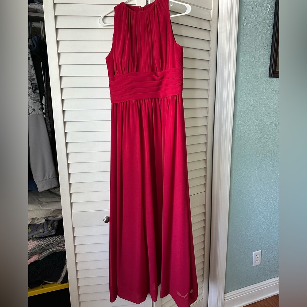 Elegant Sleeveless Red Dress